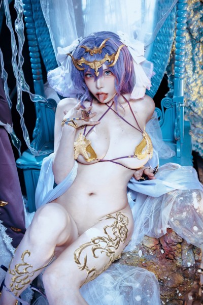 秋和柯基 波塞冬