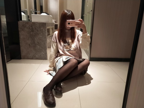 无颜小天使 NO.007 OL今天的颜颜也不想加班